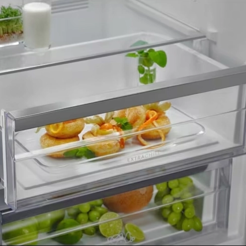 Холодильник Electrolux LNT7ME34X2 - 9