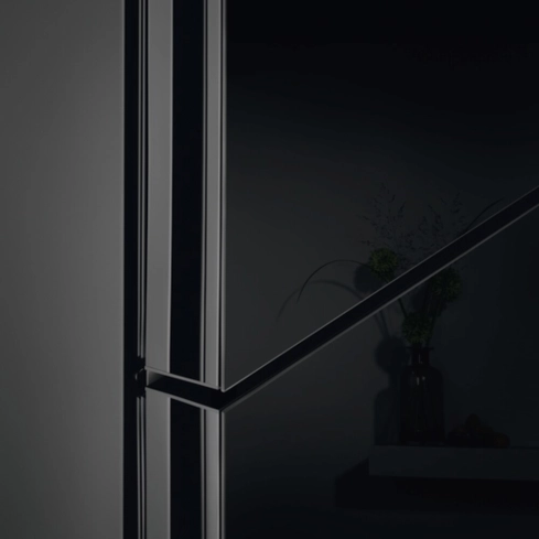 Холодильник Electrolux LNT7ME34K1 - 2