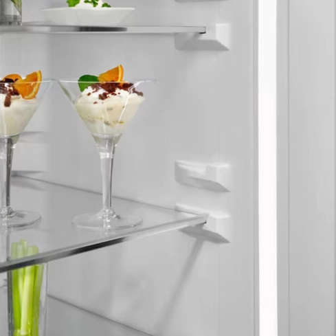 Холодильник Electrolux LNT7ME34K1 - 6