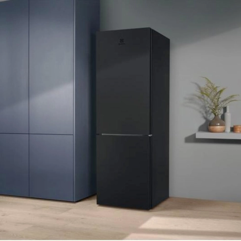 Холодильник Electrolux LNT7ME32M1 - 7
