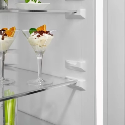 Холодильник Electrolux LNT 7ME36 X3 - 2