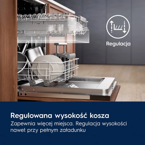 Встраиваемая посудомоечная машина Electrolux EEC767310L - 1