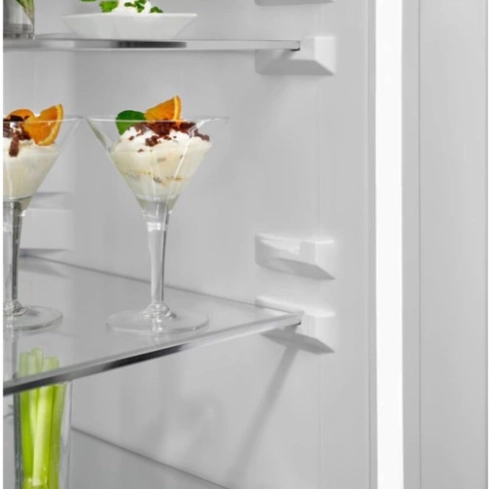 Холодильник Electrolux RNT7ME34X2 - 3