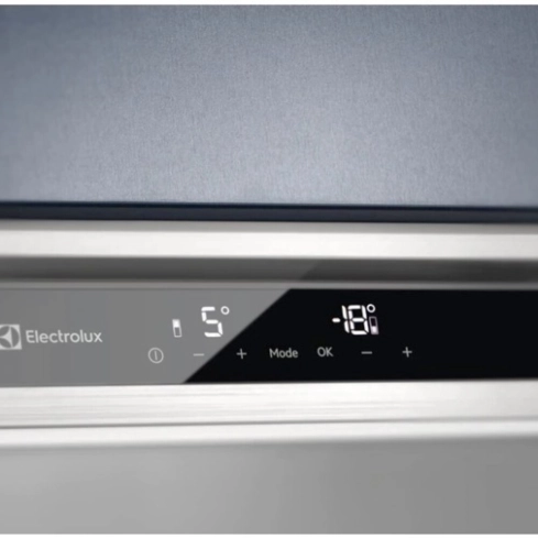 Встраиваемый холодильник Electrolux RNS8FF19S - 2