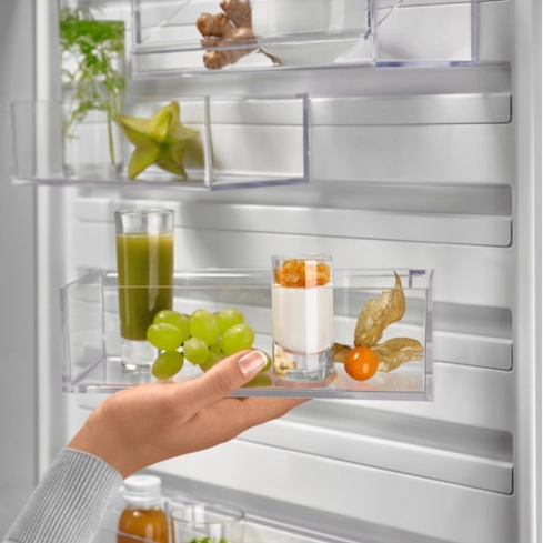 Холодильник Electrolux RNC7ME34W2 - 2