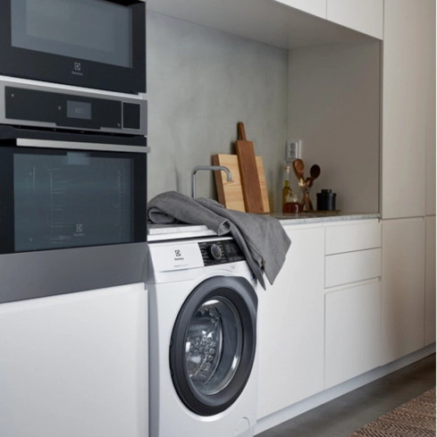 Стирально-сушильная машина Electrolux EW8WR261B - 4